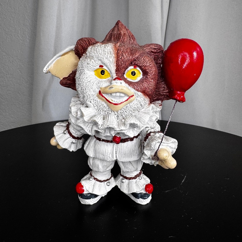 Gremlins Gizmo Pennywise It Clown Crossover 4x5 Statue Figurine‎ Horror Decor